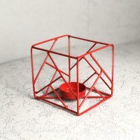 Підсвічник DecorArt "Куб" 9,5x9,5 см червоний