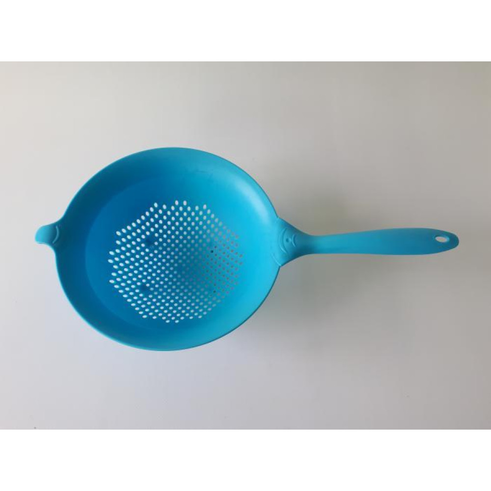 Друшляк пластиковий круглий Сито пластмасове з довгою ручкою D 19,5 cm L 36 cm